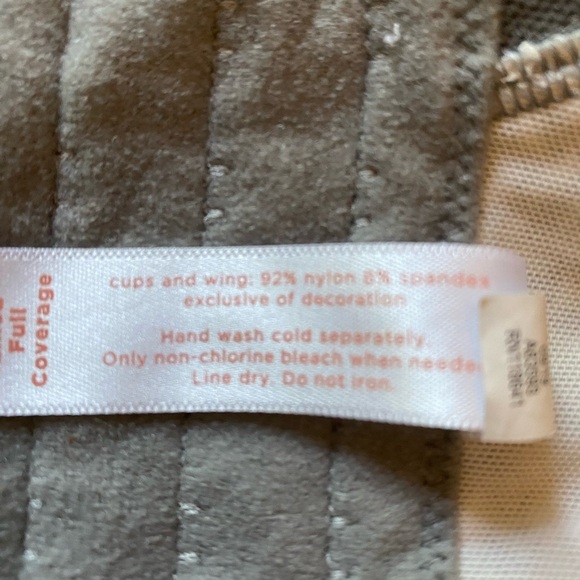 Cacique Gray and White Patterned Bra - Picture 5 of 5